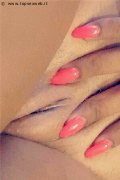 Brindisi Girls Cristine 333 61 53 315 foto selfie 31